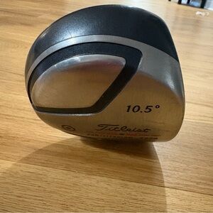 Titleist Black and Silver Golf Club 10.5